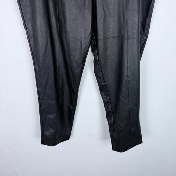 NWT City Chic Faux Leather Weekender Pant Ankle Black Plus Size 18 NEW - Picture 3 of 11